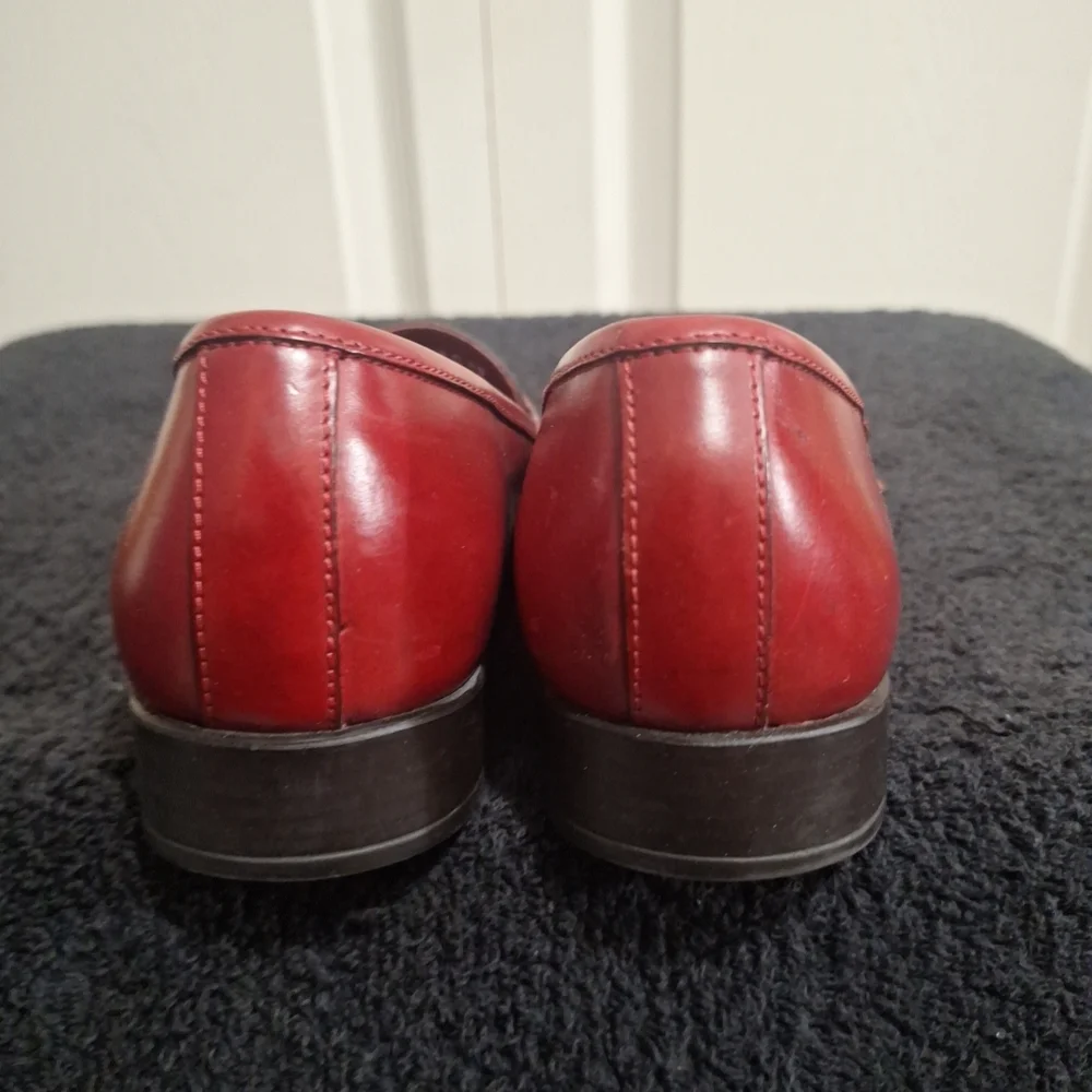 G.H. Bass & Co. "Cecilia" Red Leather Loafers - 8 - Picture 5 of 10
